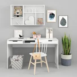 Writing table decor for a child
